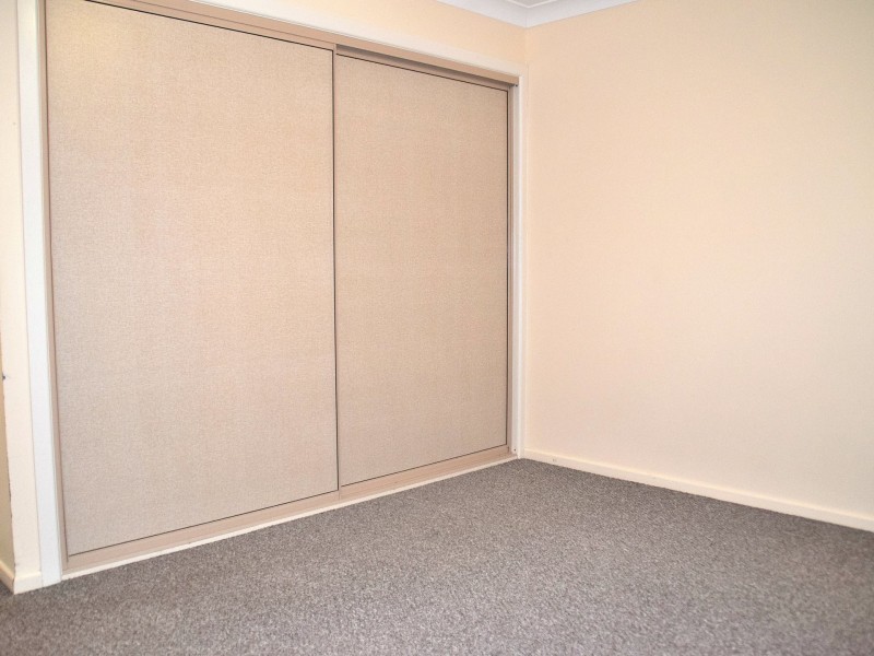 2/11 Barth Street, Warwick QLD 4370