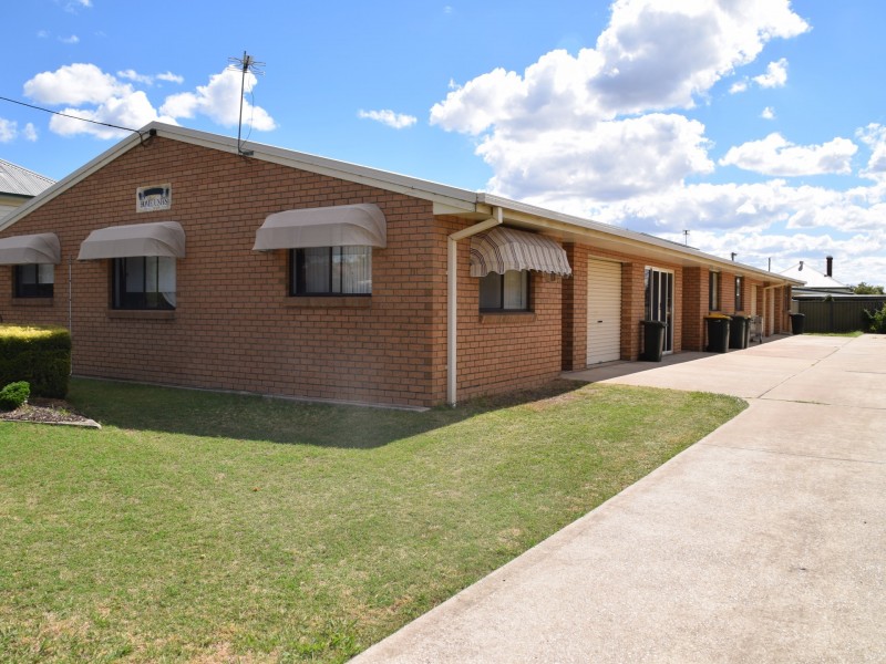 2/11 Barth Street, Warwick QLD 4370