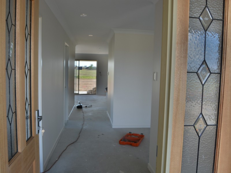 25 Lakeview Avenue, Warwick QLD 4370