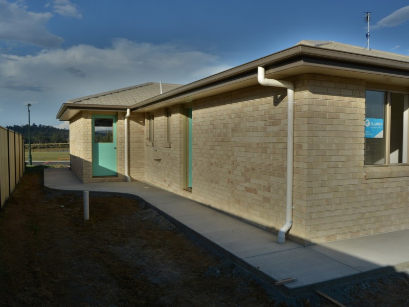 25 Lakeview Avenue, Warwick QLD 4370