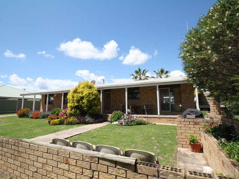 13 Johnson Street, Warwick QLD 4370