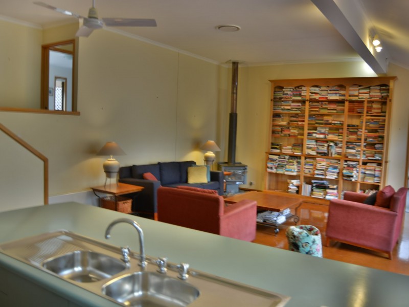 9 Freestone Court, Warwick QLD 4370