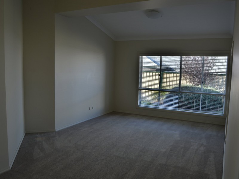 11 Floribunda Avenue, Warwick QLD 4370