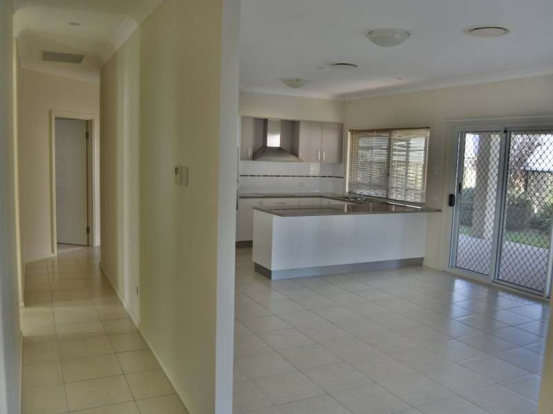 11 Floribunda Avenue, Warwick QLD 4370