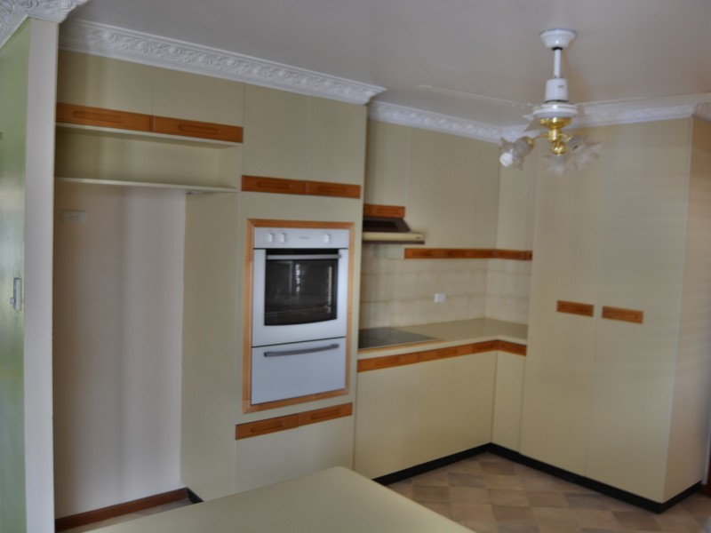 32 Fairway Drive, Warwick QLD 4370