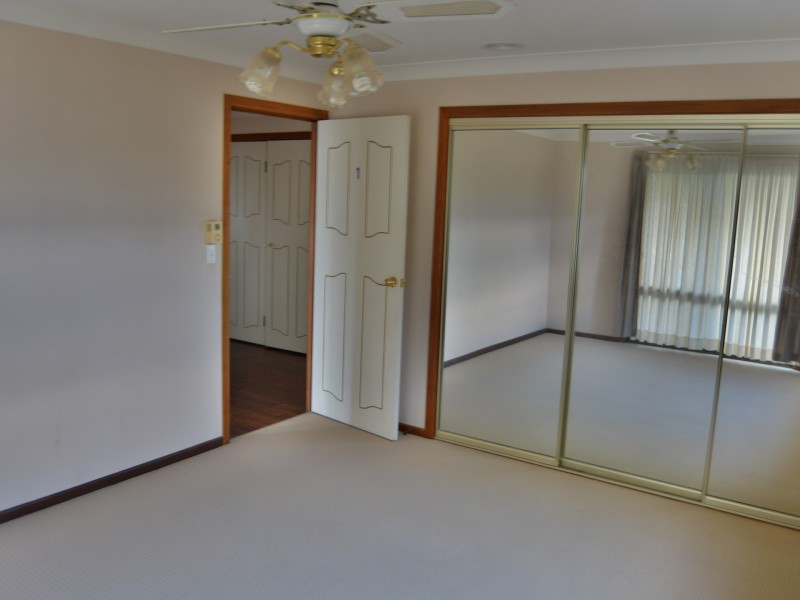 32 Fairway Drive, Warwick QLD 4370