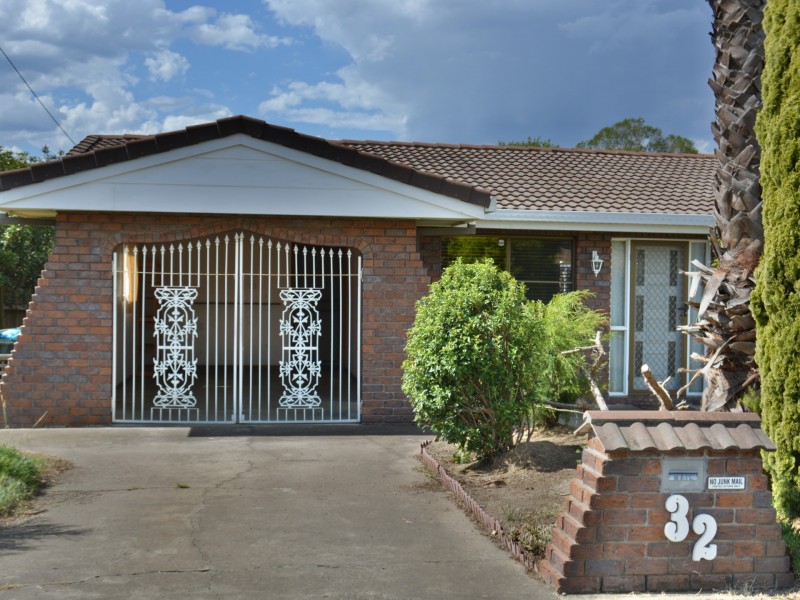 32 Fairway Drive, Warwick QLD 4370