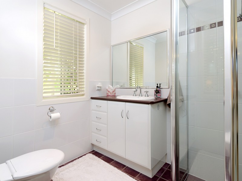 27 Rowland Street, Warwick QLD 4370