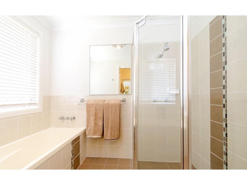 27 Rowland Street, Warwick QLD 4370