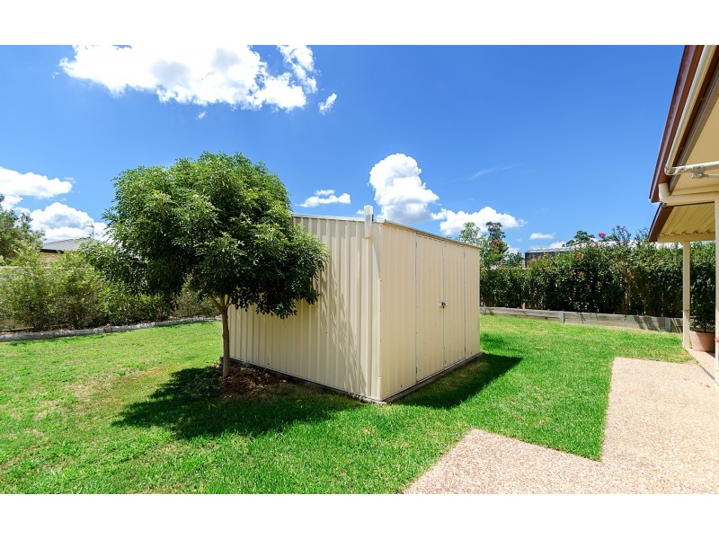 27 Rowland Street, Warwick QLD 4370