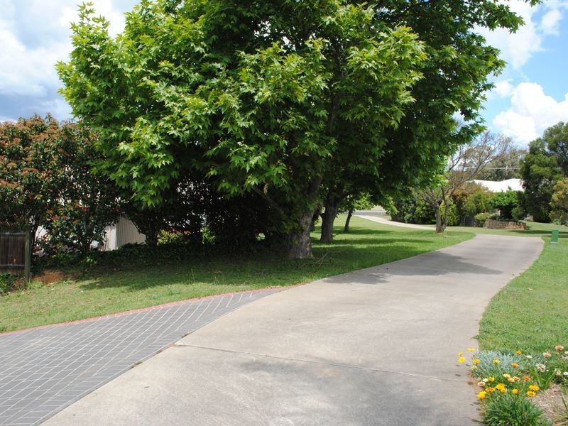 2 / 217 Pratten Street, Warwick QLD 4370