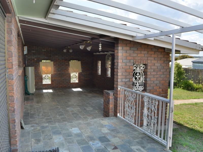 32 Fairway Drive, Warwick QLD 4370