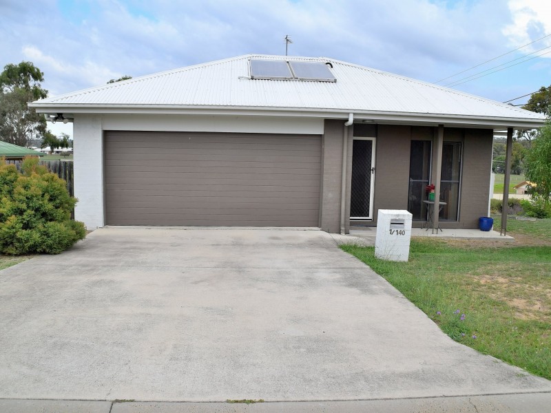 Unit 1/140 Dragon Street, Warwick QLD 4370