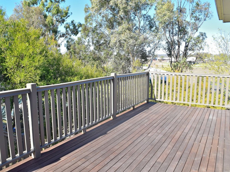 Unit 2/140 Dragon Street, Warwick QLD 4370