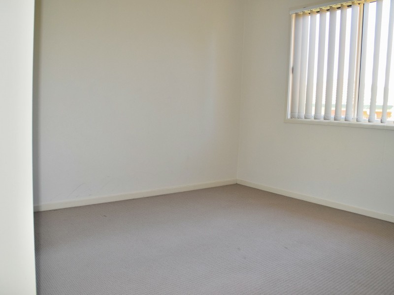 Unit 2/140 Dragon Street, Warwick QLD 4370