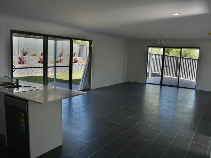 14 Pera Crescent, Warwick QLD 4370