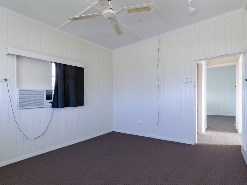 27 Albert Street, Warwick QLD 4370