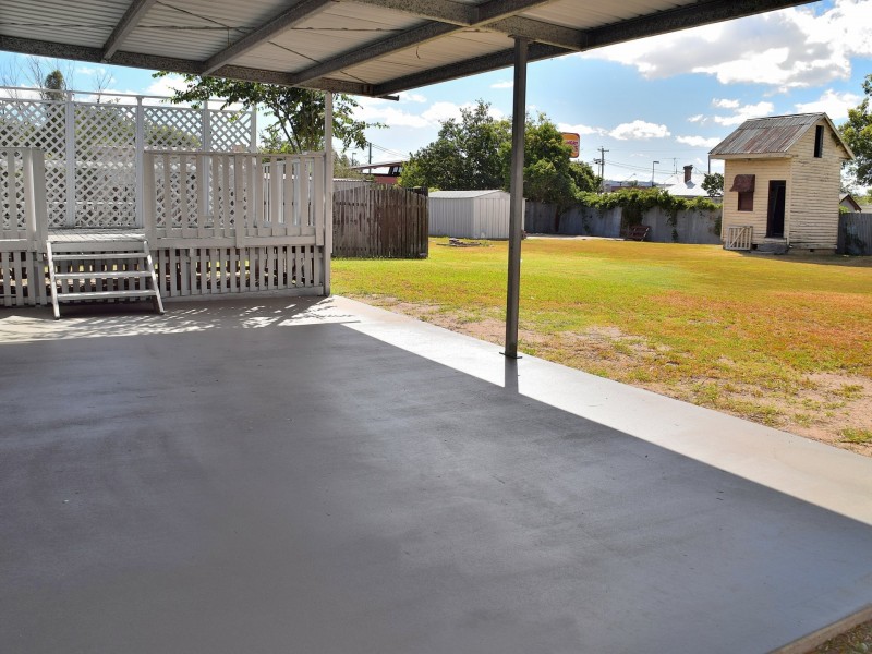 30 Stewart Avenue, Warwick QLD 4370