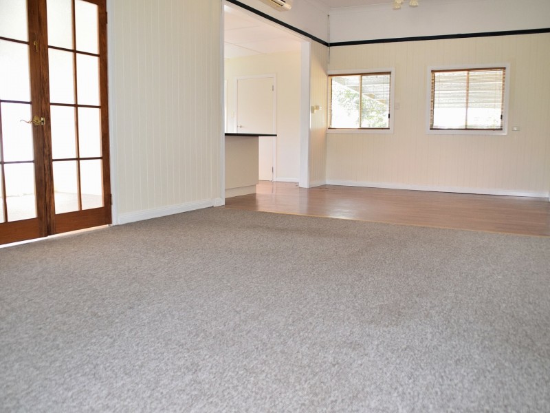 30 Stewart Avenue, Warwick QLD 4370