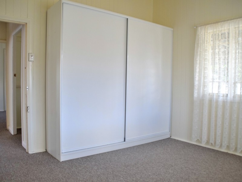 30 Stewart Avenue, Warwick QLD 4370