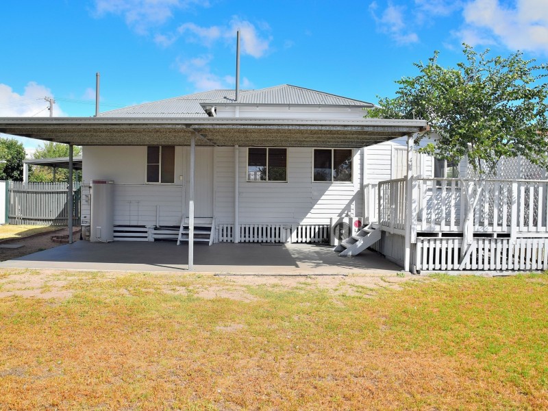 30 Stewart Avenue, Warwick QLD 4370