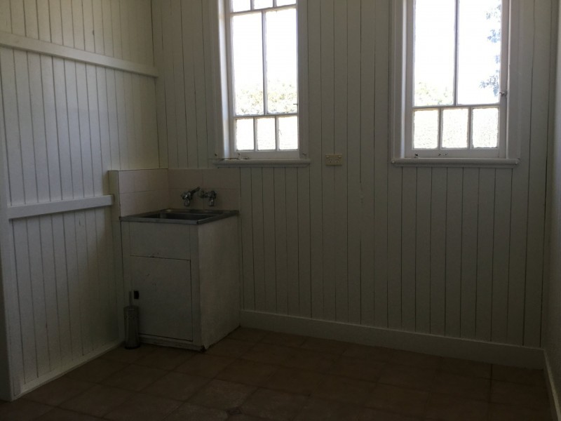 2/86 Herbert Street, Allora QLD 4362