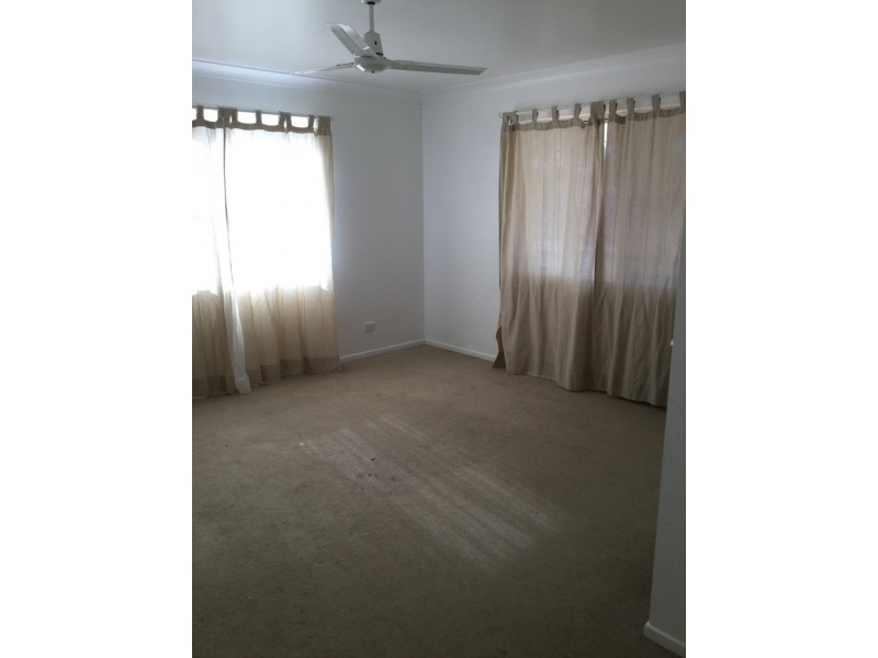 139 Goomburra Street, Hendon QLD 4362