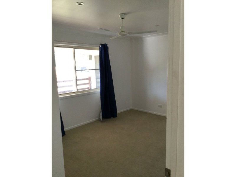 139 Goomburra Street, Hendon QLD 4362