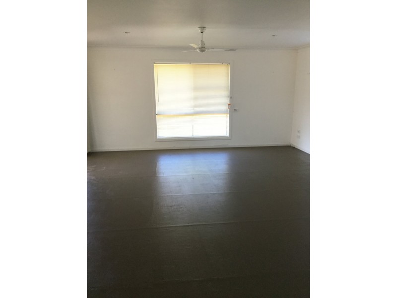 139 Goomburra Street, Hendon QLD 4362