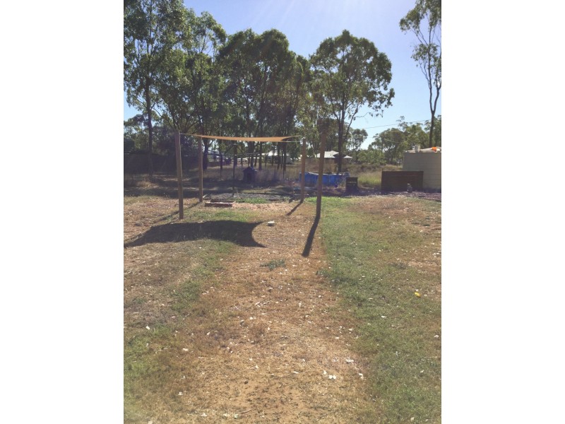 139 Goomburra Street, Hendon QLD 4362