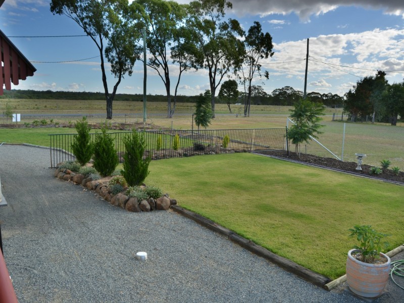 98 Goomburra Street, Hendon QLD 4362