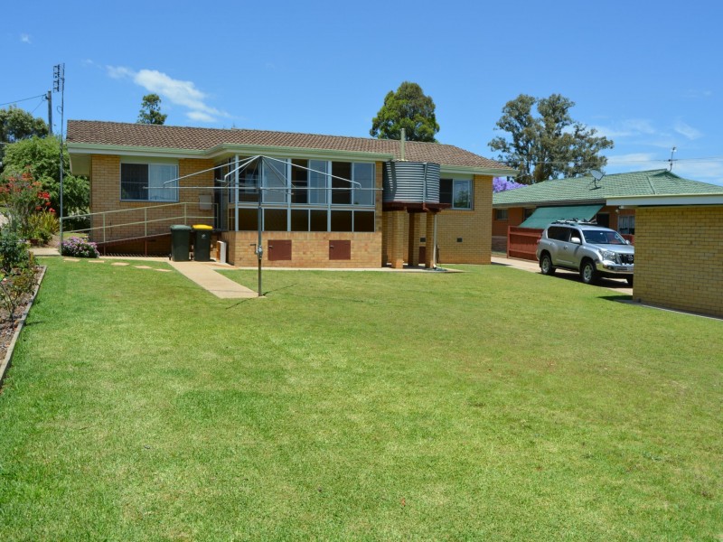 13 Braemar Street, Warwick QLD 4370
