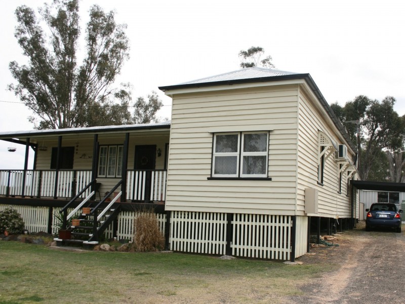 417 East Street, Warwick QLD 4370