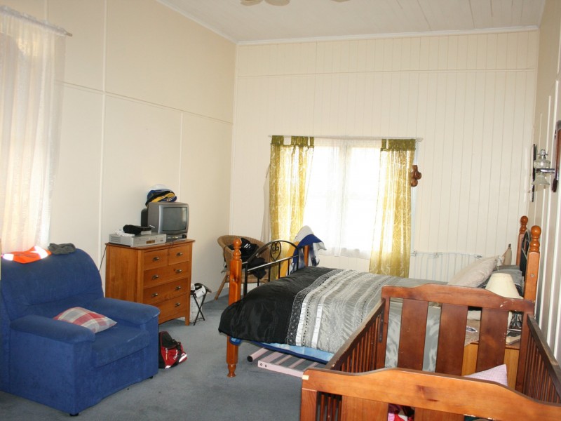 417 East Street, Warwick QLD 4370