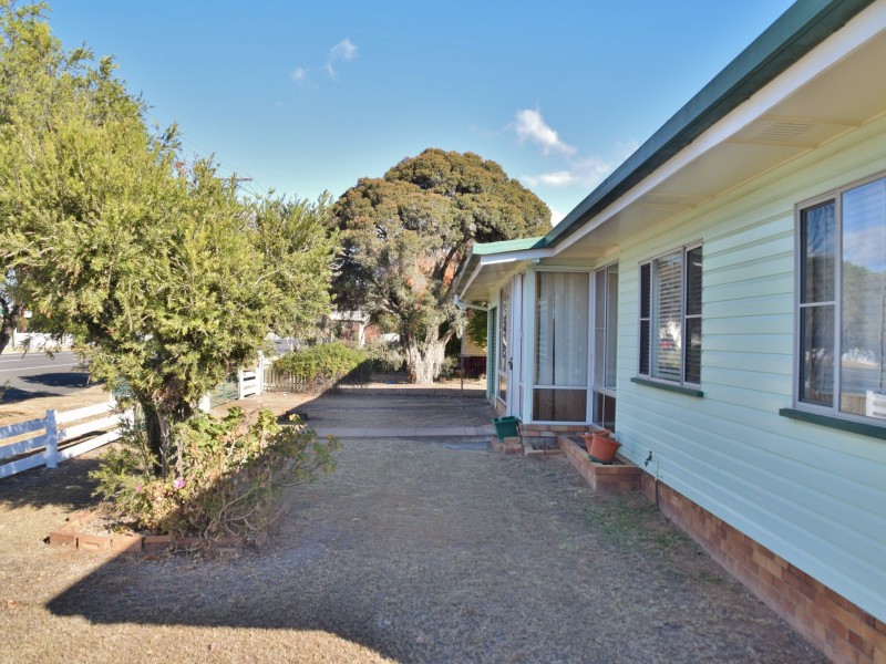 101 Albion Street, Warwick QLD 4370