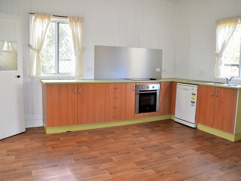 22 Lyons Street, Warwick QLD 4370