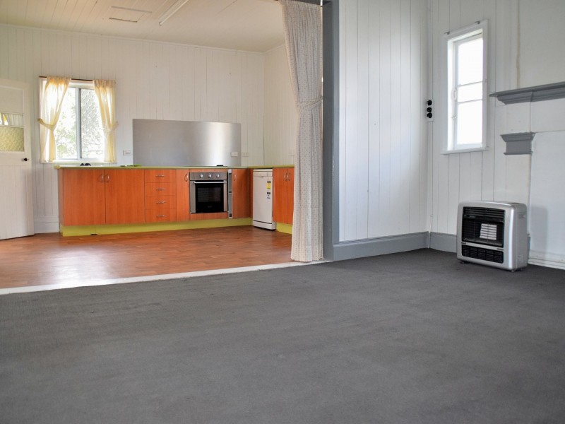 22 Lyons Street, Warwick QLD 4370