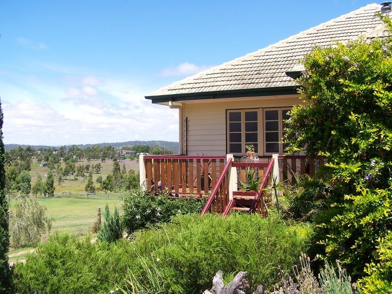 33 Everest Road, Warwick QLD 4370
