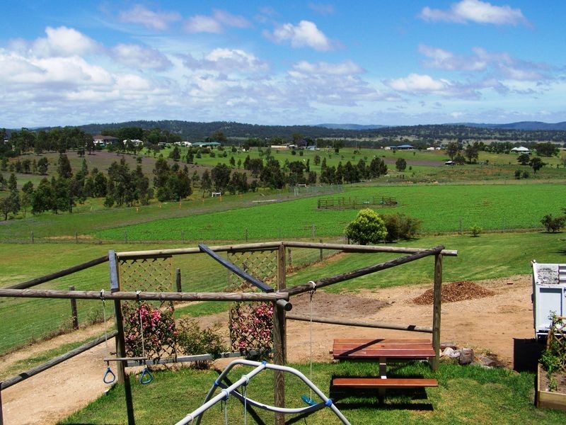 33 Everest Road, Warwick QLD 4370