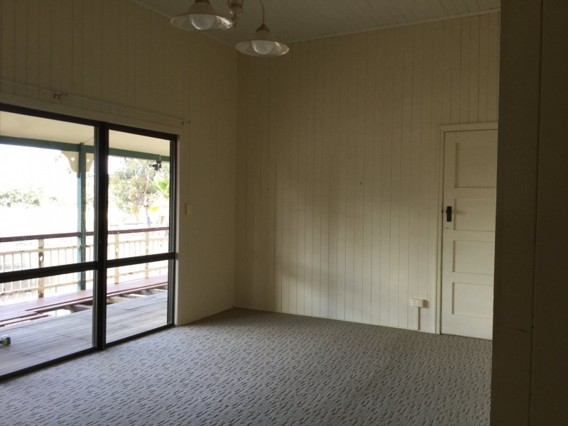 15211 Cunningham Highway, Wheatvale QLD 4370