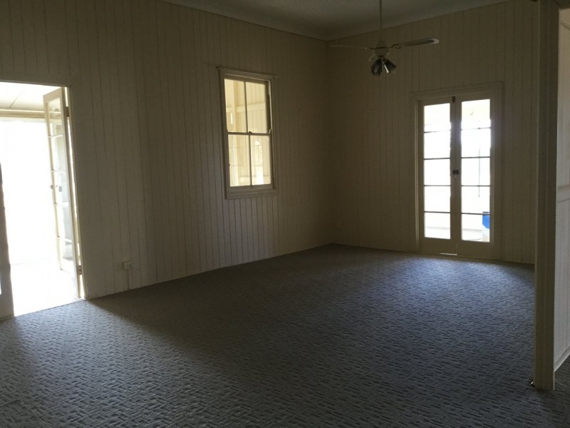 15211 Cunningham Highway, Wheatvale QLD 4370