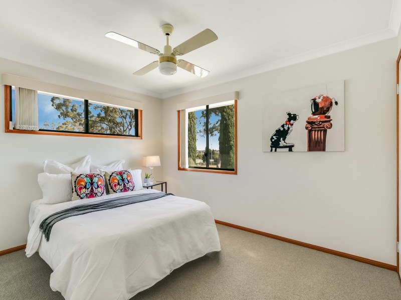 1/312A Hume Street, Centenary Heights QLD 4350
