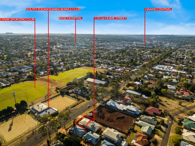 1/312A Hume Street, Centenary Heights QLD 4350