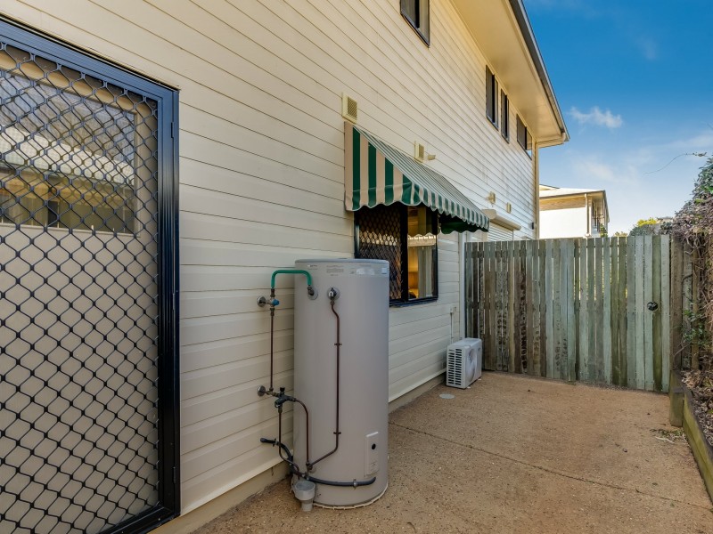 1/312A Hume Street, Centenary Heights QLD 4350