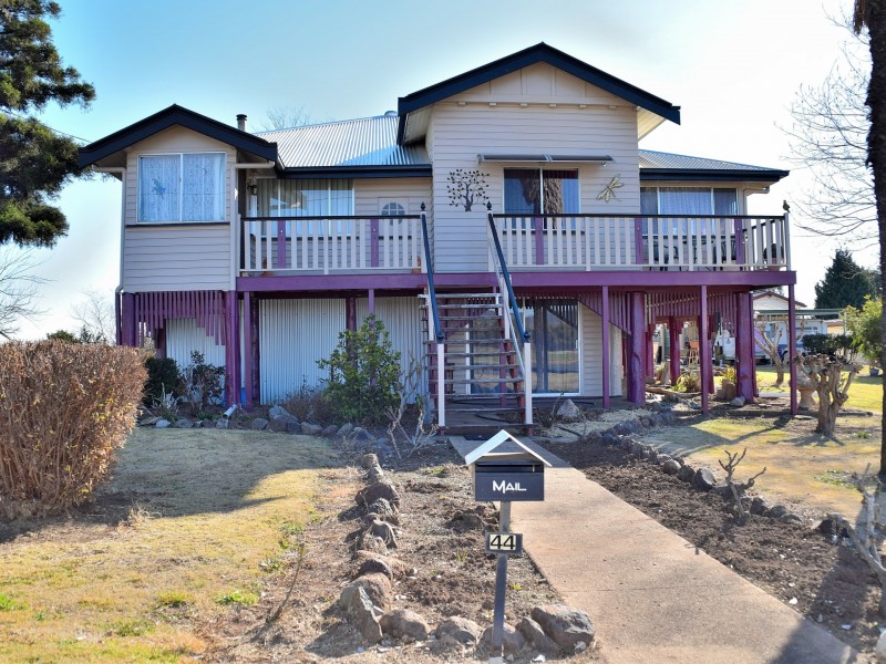 44 Willow Street, Killarney QLD 4373