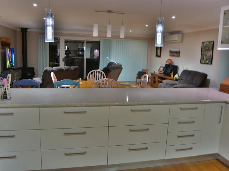 10 Lookout Place, Rosenthal Heights QLD 4370