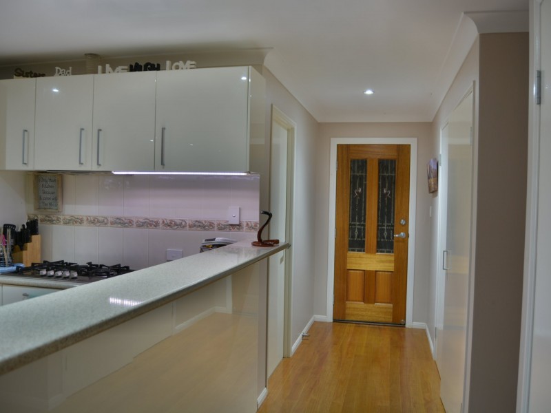 10 Lookout Place, Rosenthal Heights QLD 4370