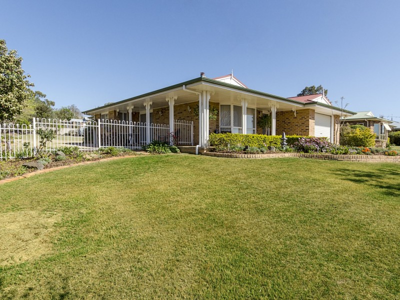 8 Rebecca Court, Warwick QLD 4370