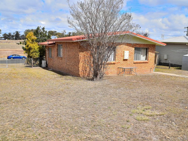 105 Cleary Street, Warwick QLD 4370