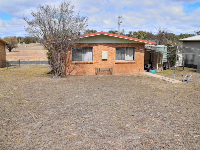 105 Cleary Street, Warwick QLD 4370